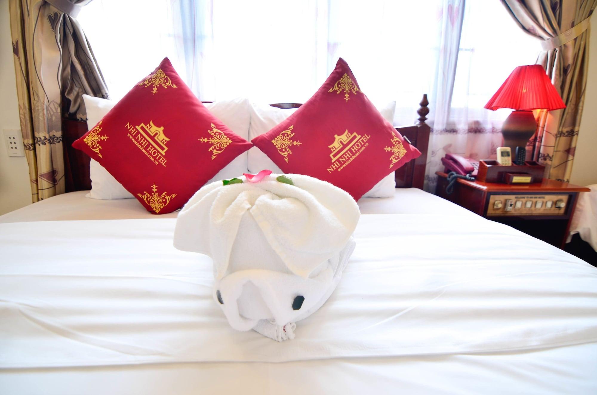 Nhi Nhi Hotel Хойан Экстерьер фото