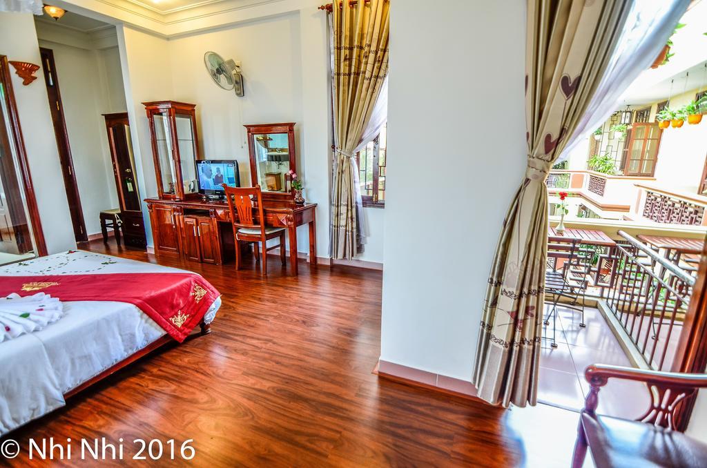 Nhi Nhi Hotel Хойан Экстерьер фото