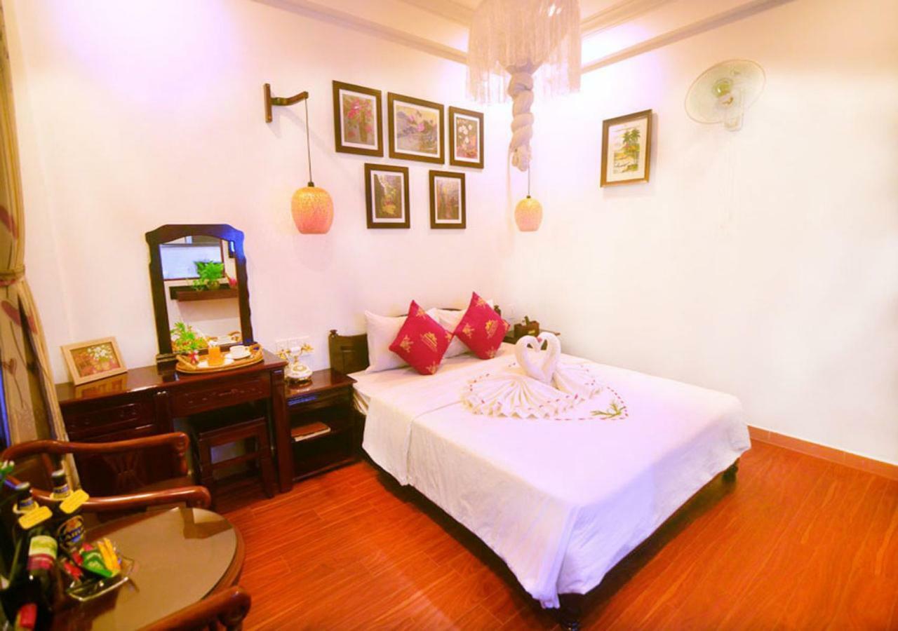 Nhi Nhi Hotel Хойан Экстерьер фото